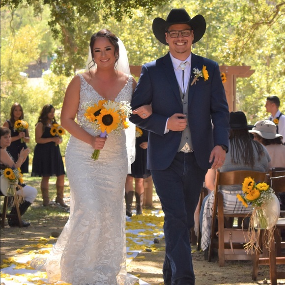 💜Meet your Posher!💜 - Picture 8 of 10